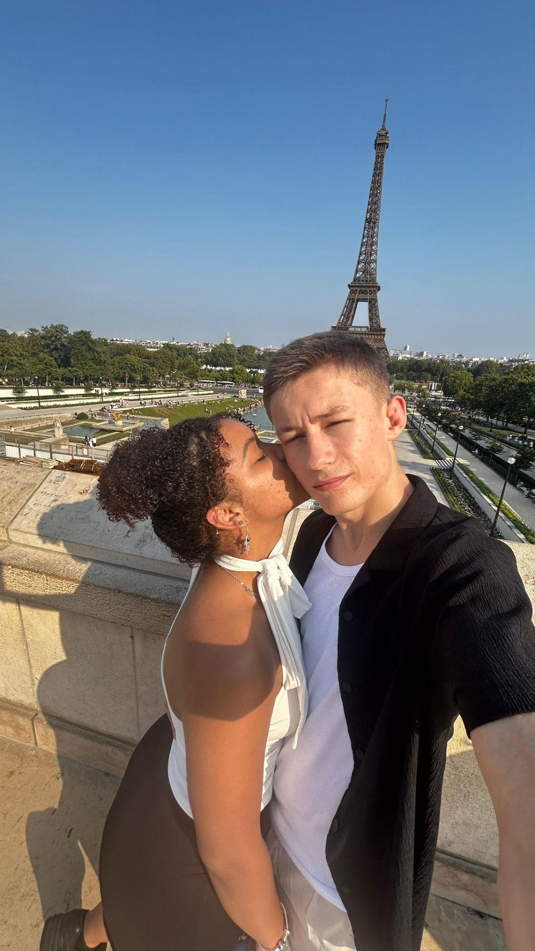 Couple in Paris, original photo